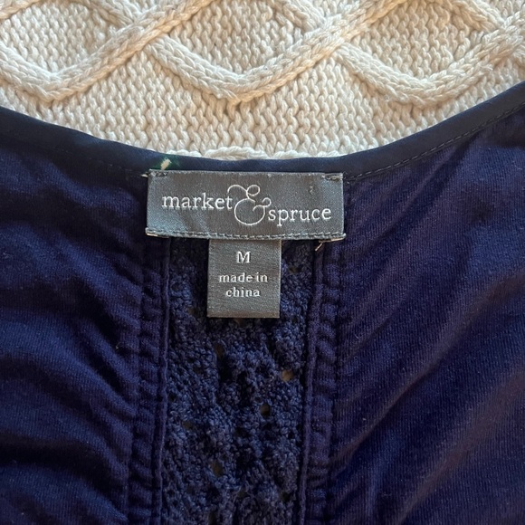 Market & Spruce Sleeveless Navy Floral Blouse Women’s Size Medium - Picture 11 of 12